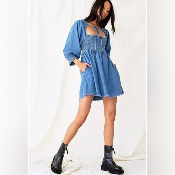 Free People Dresses & Skirts - Free People Olive Green Smocked Mini This is Everything Dress size SP